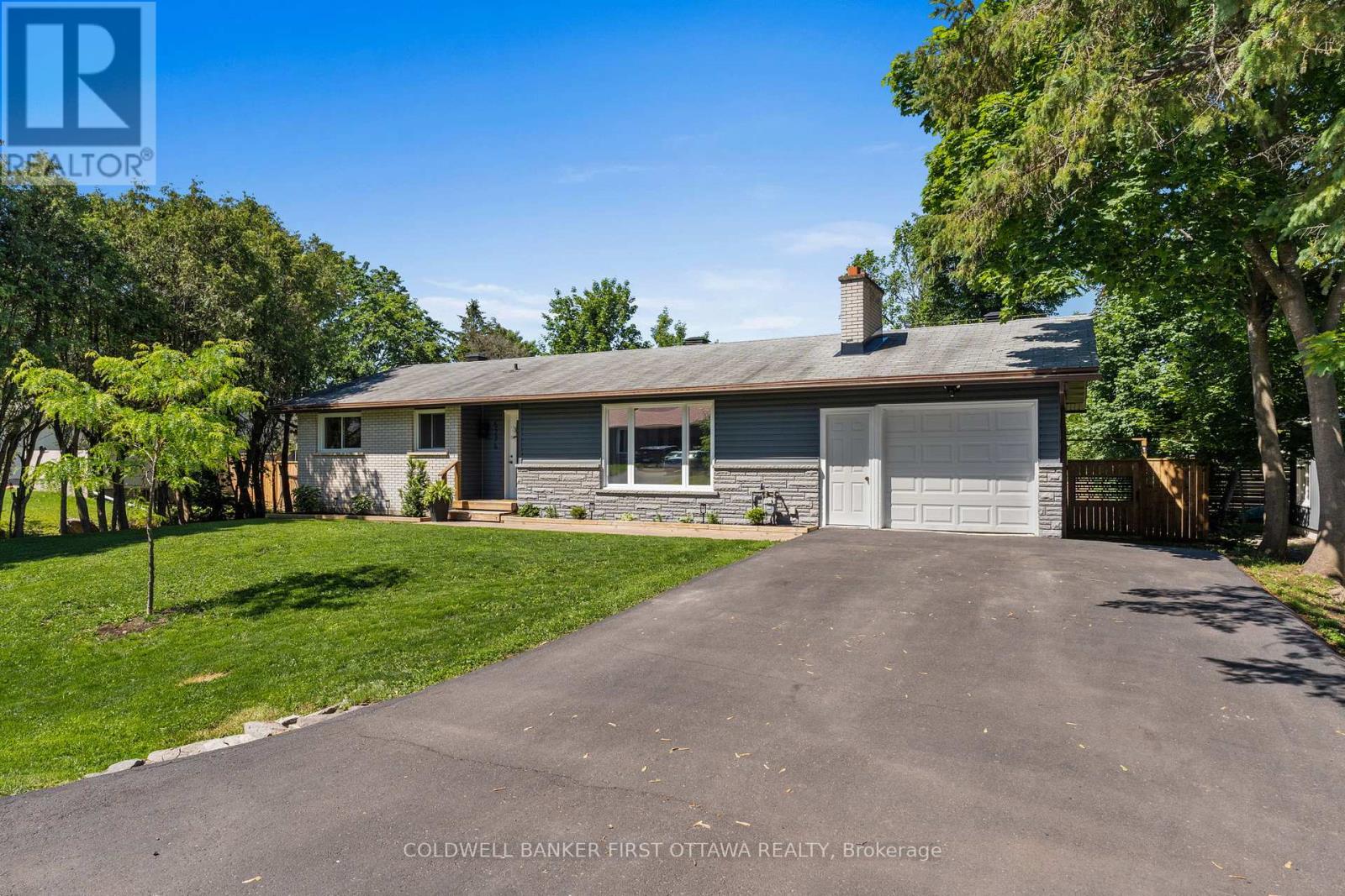 Fully landscaped & turn key property on a quiet st
