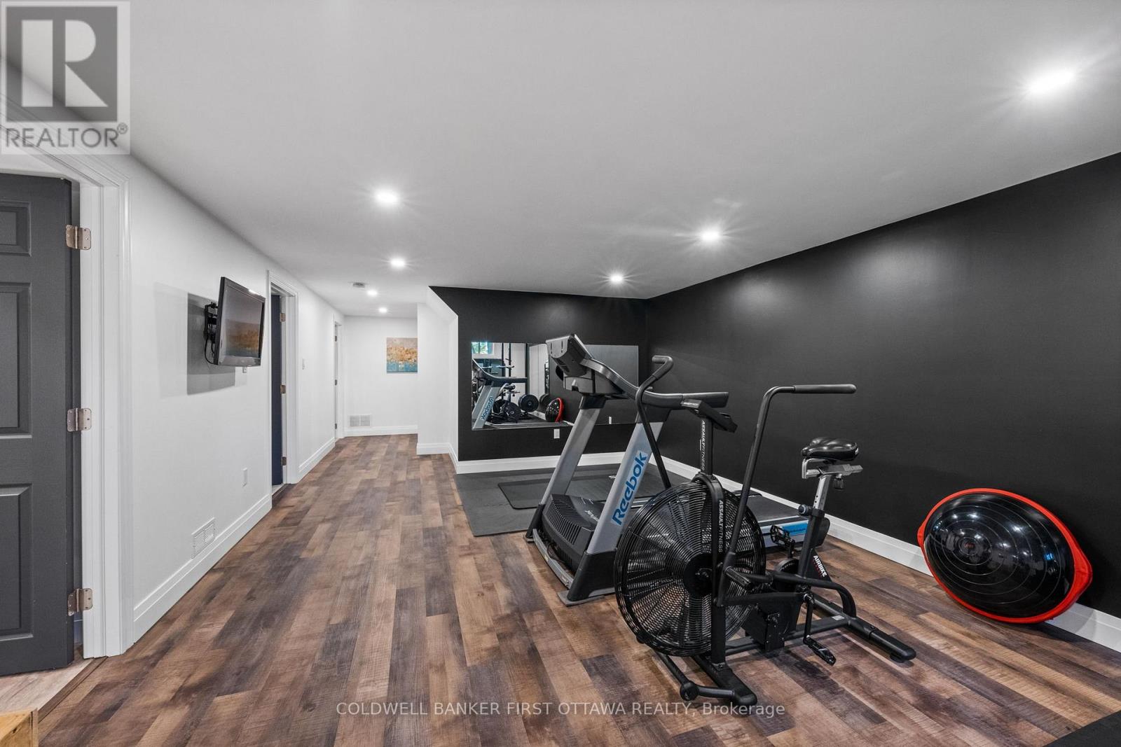 4 Bed, 3 Bath House for Sale in Ottawa – 5276 HILLCREST DRIVE, Ottawa – MLS# X13443932 - Image 34