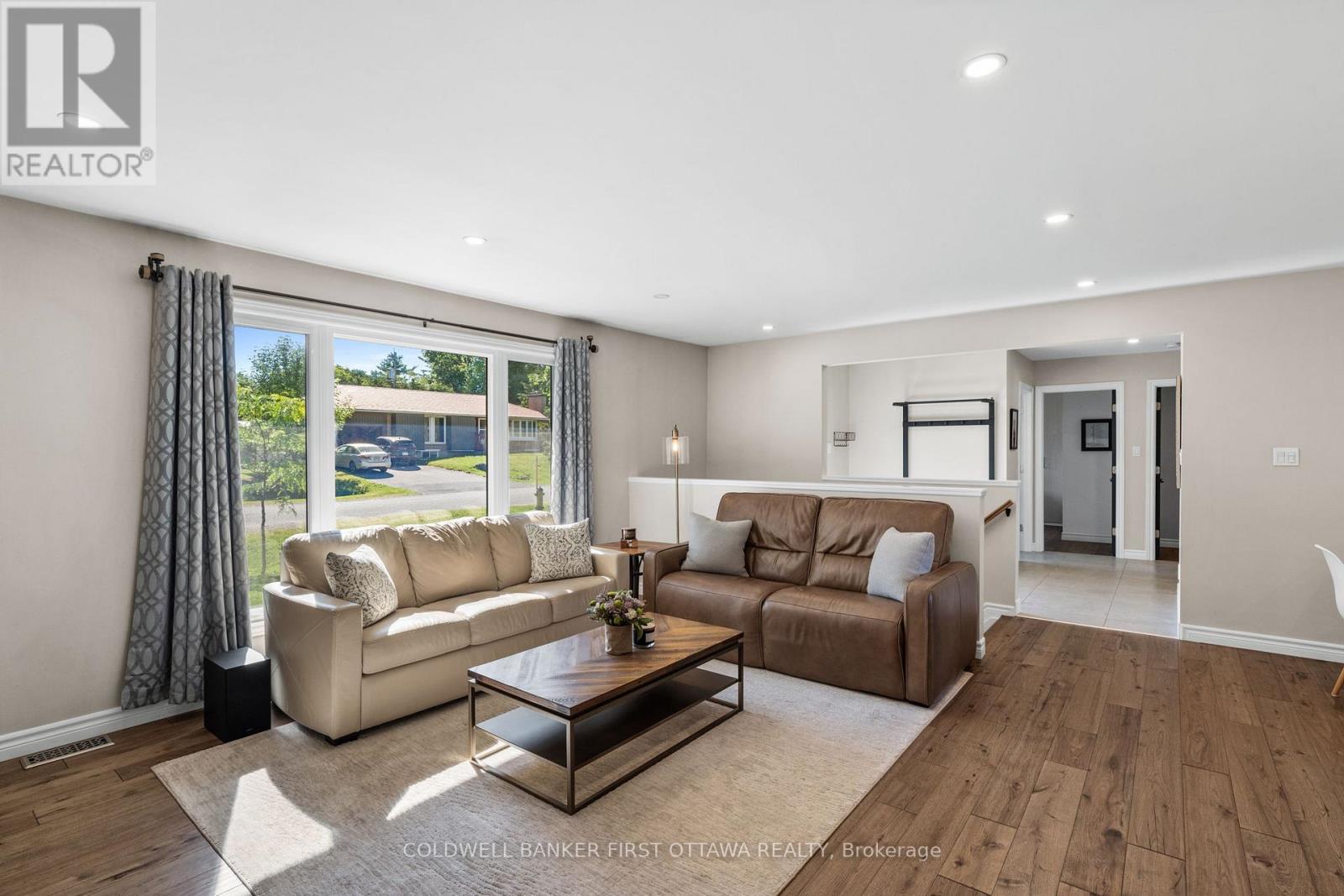 4 Bed, 3 Bath House for Sale in Ottawa – 5276 HILLCREST DRIVE, Ottawa – MLS# X13443932 - Image 9