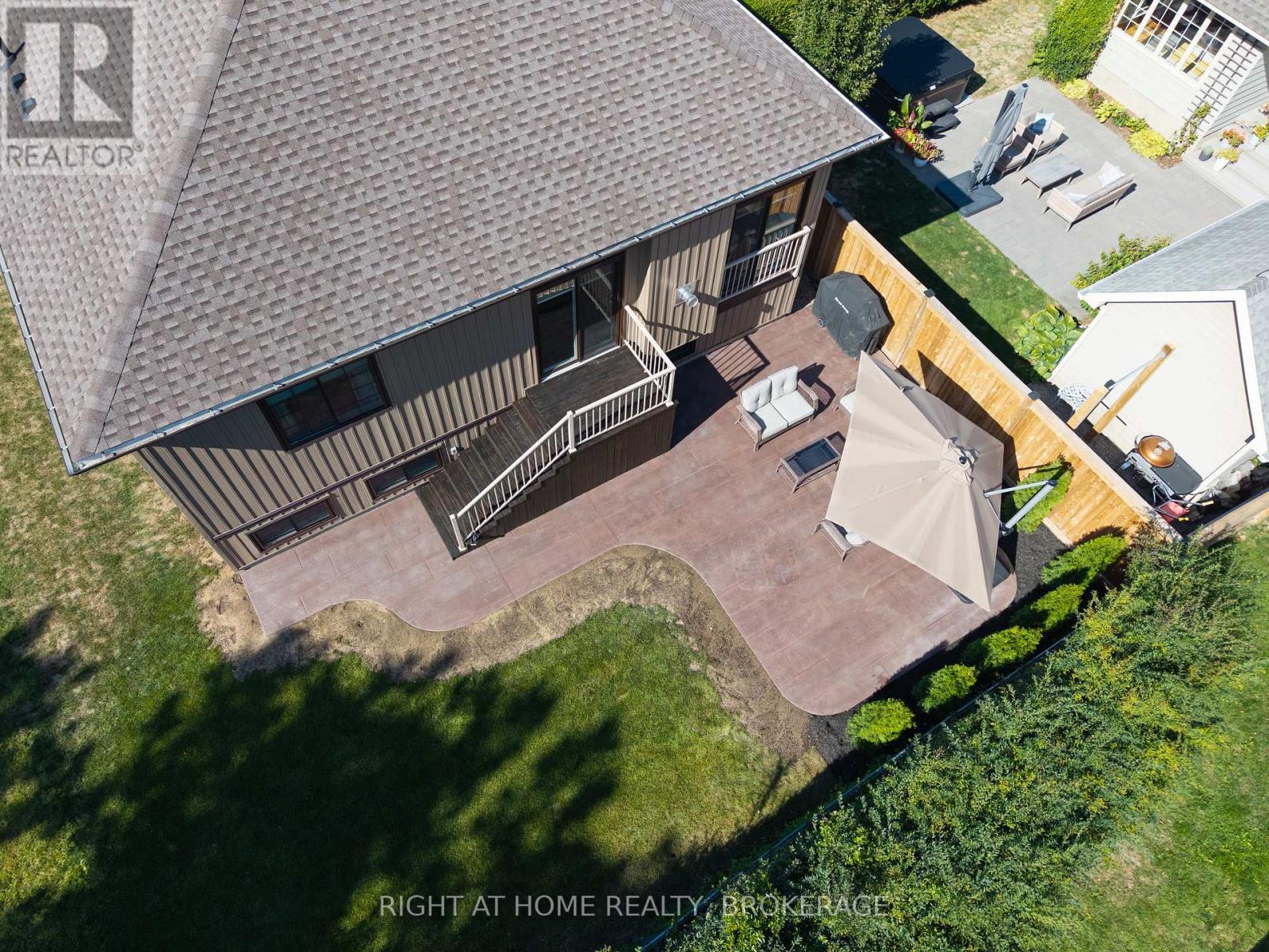 32B DOROTHY STREET - 10