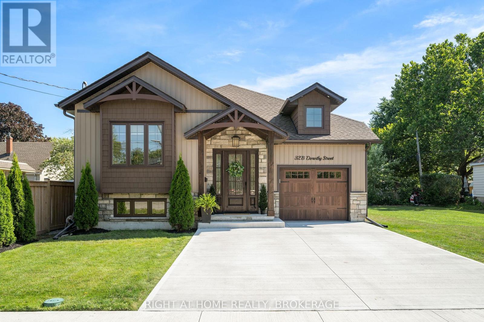 32B DOROTHY STREET - 12