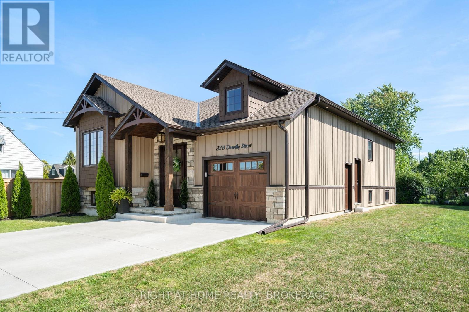 32B DOROTHY STREET - 13