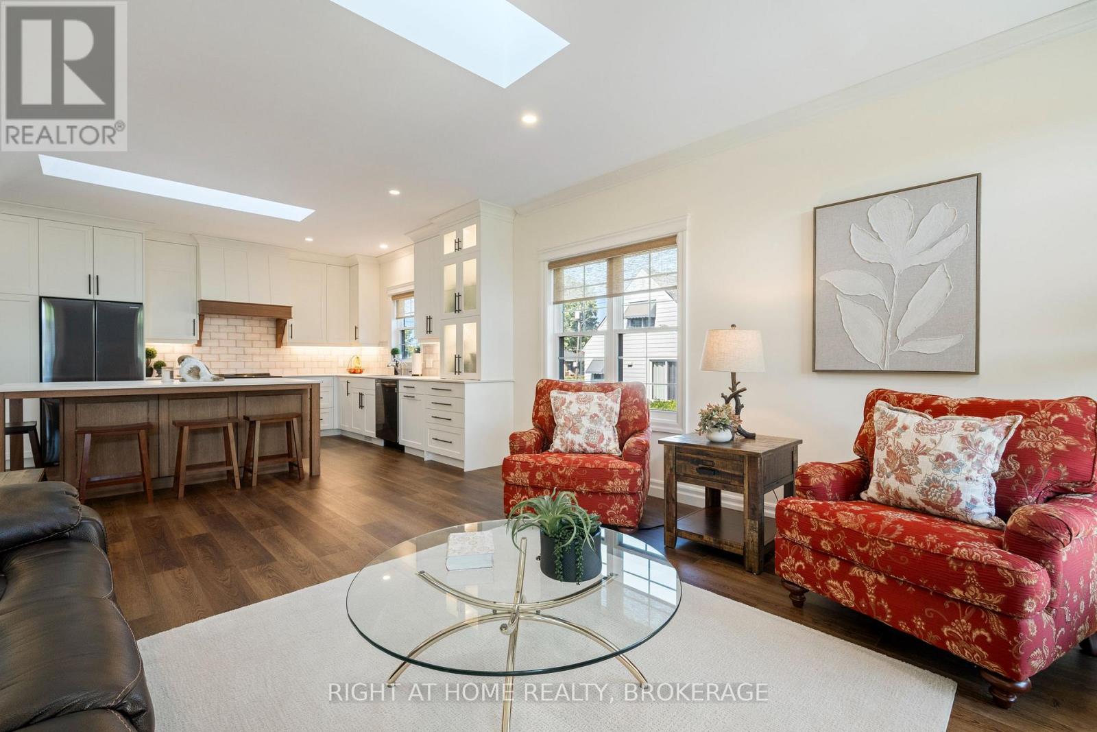 32B DOROTHY STREET - 32