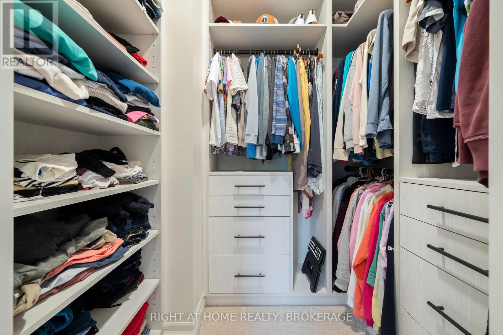32B DOROTHY STREET - 39
