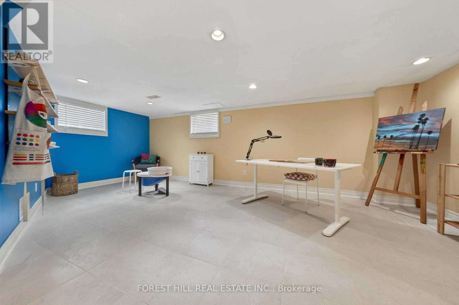 10 HIGHCLIFF CRESCENT - 39