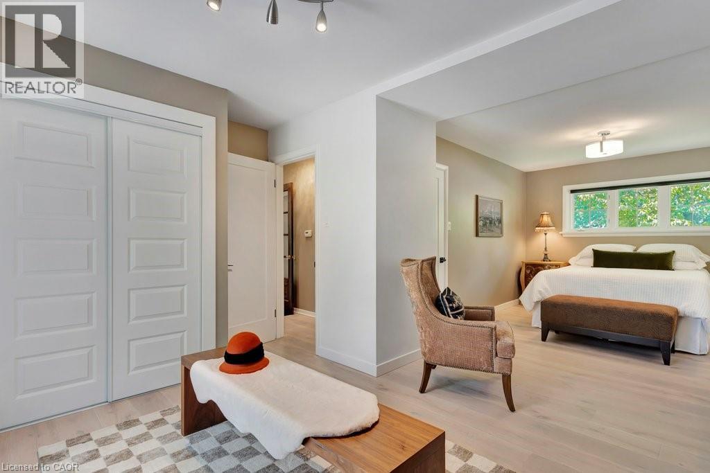 22 DALE Avenue - 15