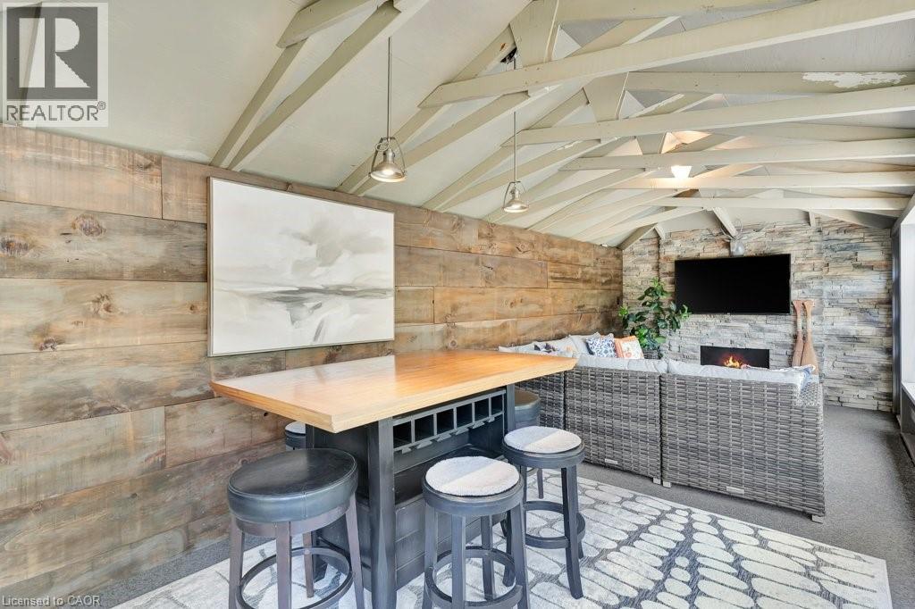 22 DALE Avenue - 38
