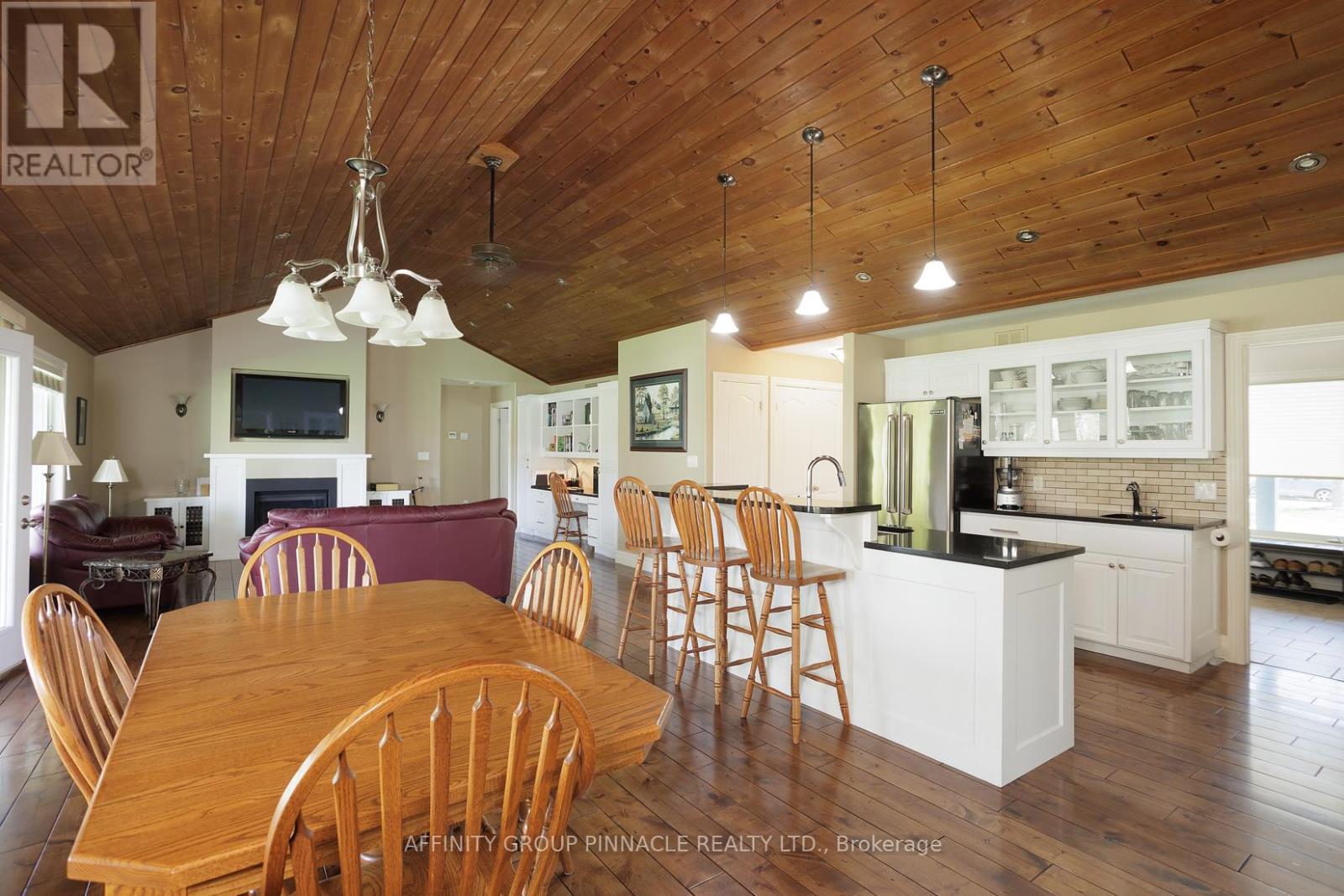 210 MOORINGS DRIVE - 14