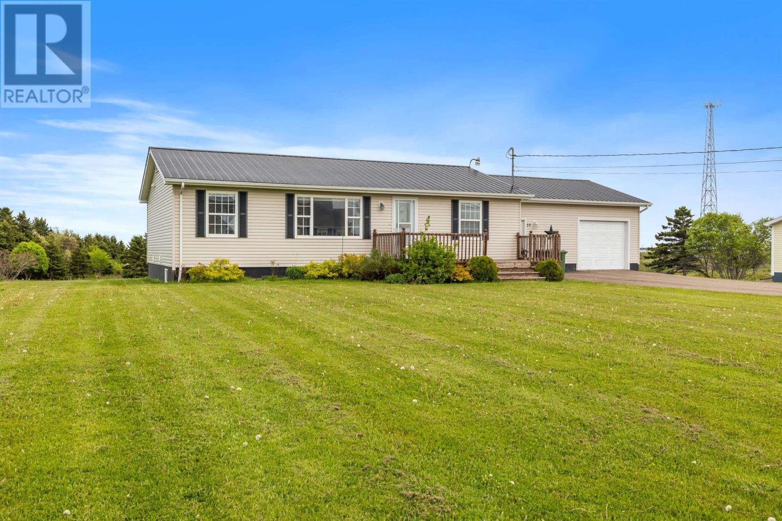 19 MACPHEE Avenue - 22