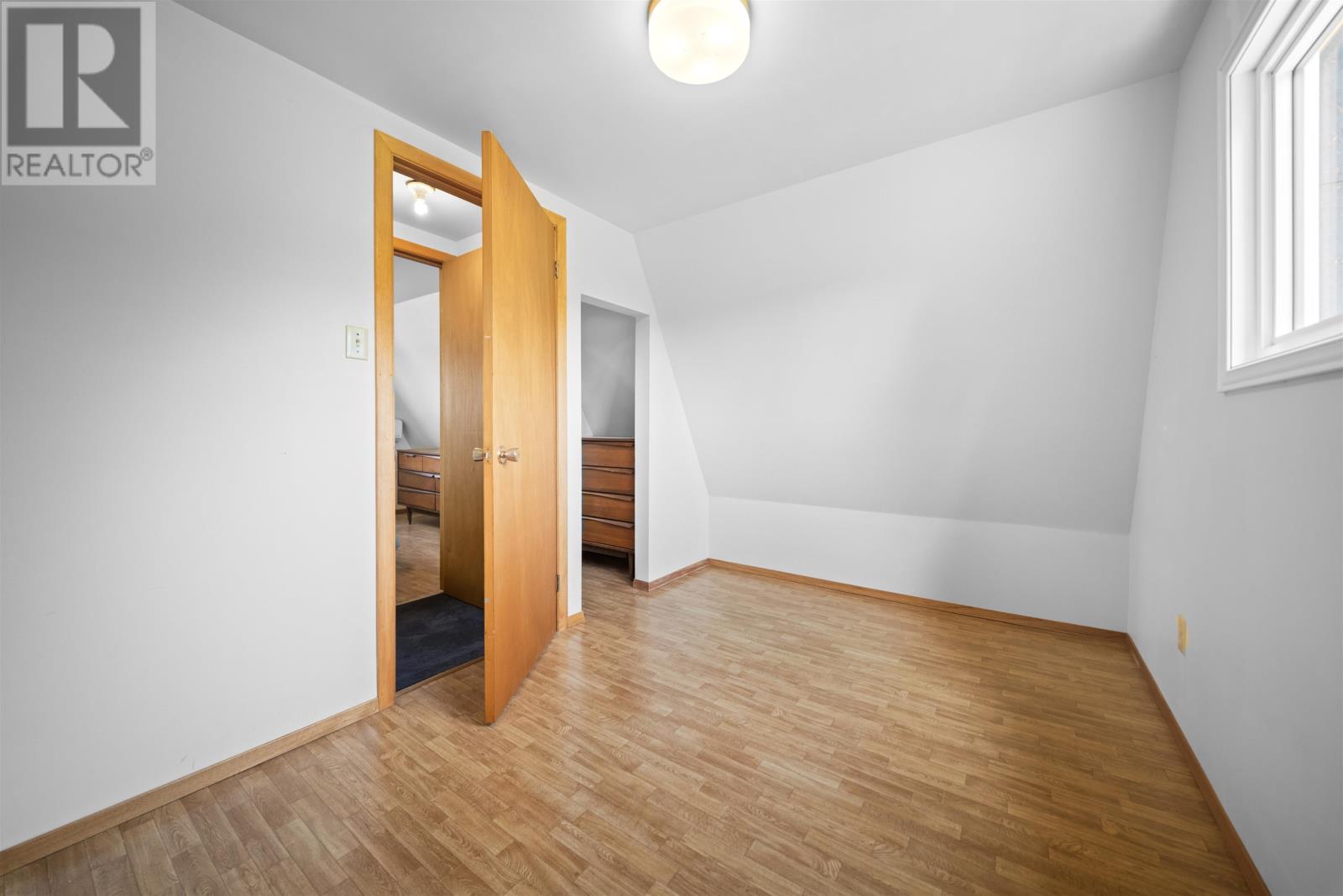 183 Cottage View Drive - 25
