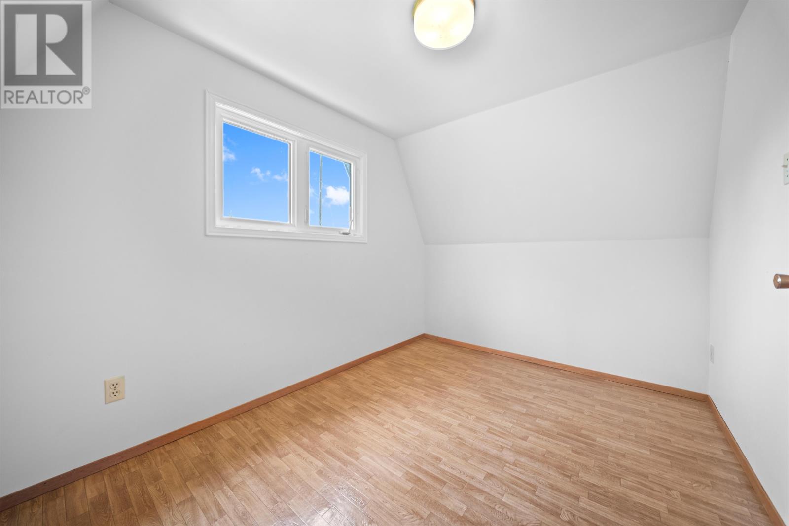 183 Cottage View Drive - 26