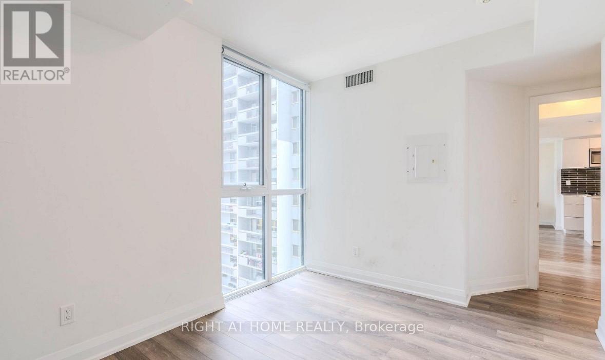 #1801 1461 LAWRENCE AVE W AVENUE - 19