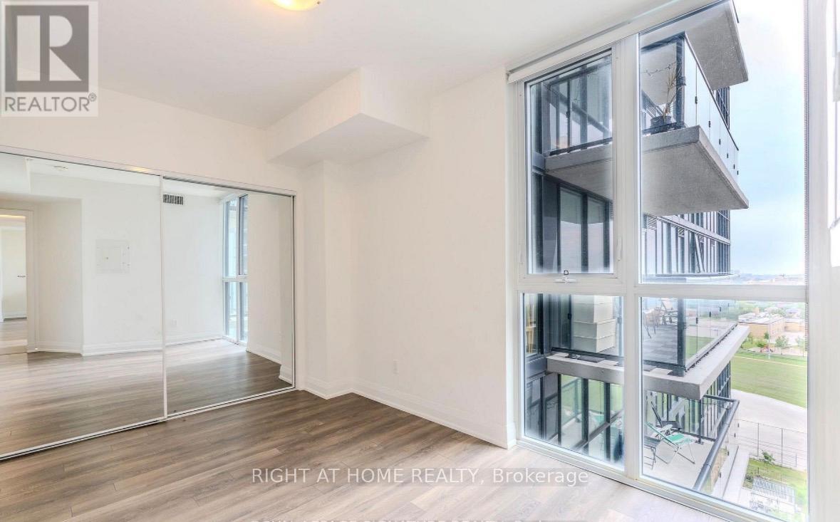 #1801 1461 LAWRENCE AVE W AVENUE - 21