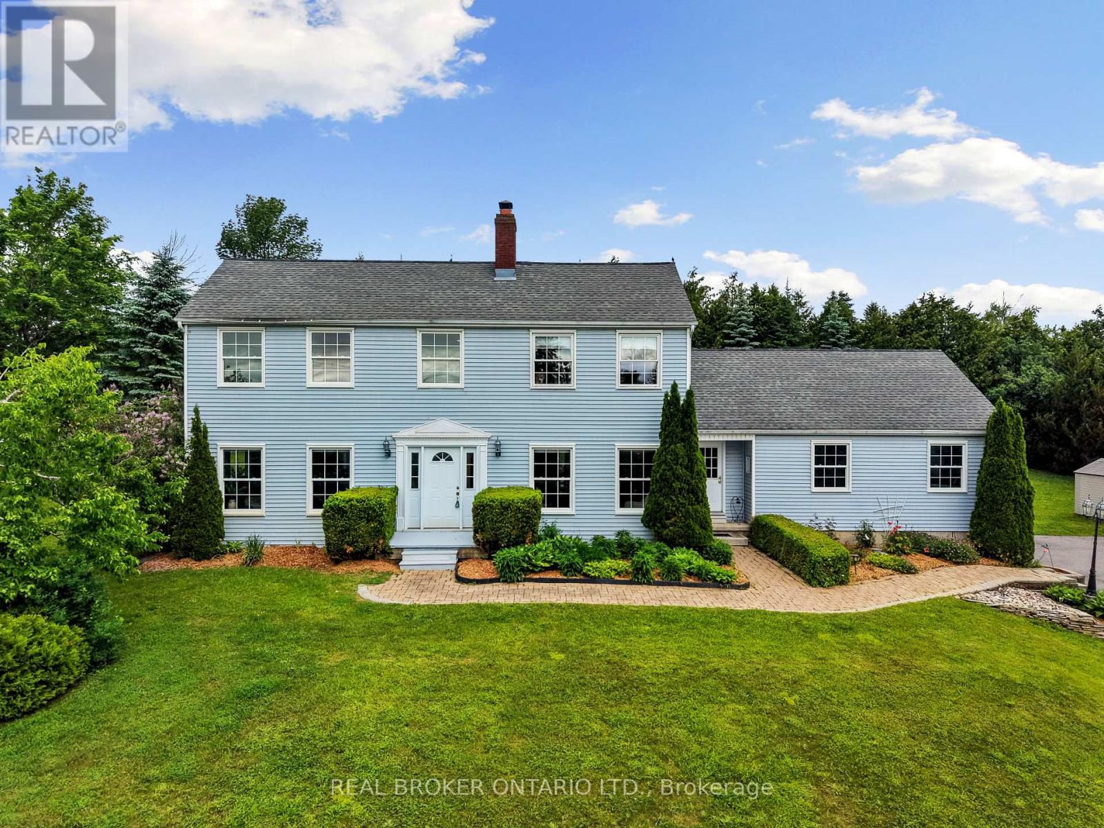 462 FRANKLIN DRIVE - 1