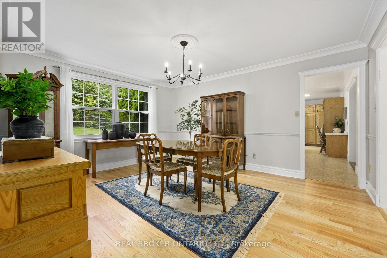 462 FRANKLIN DRIVE - 11
