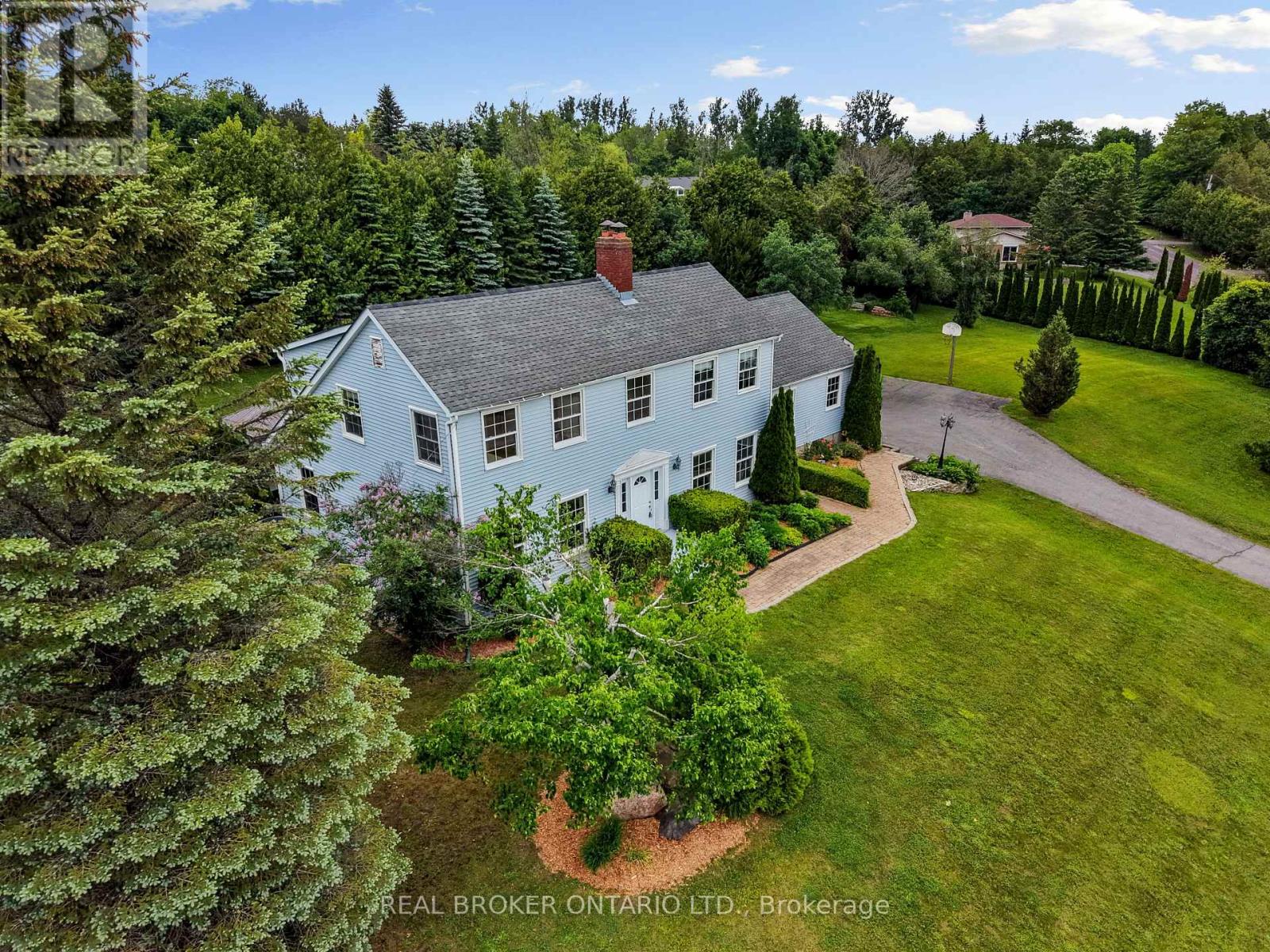 462 FRANKLIN DRIVE - 2