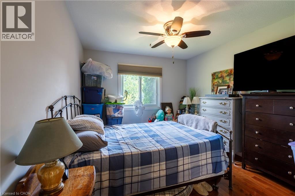 907 DOON VILLAGE Road - 16