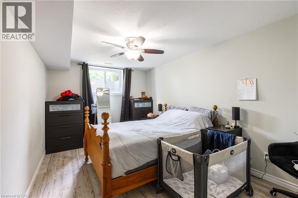 907 DOON VILLAGE Road - 35