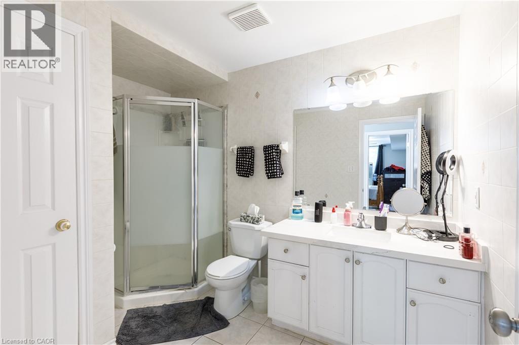 907 DOON VILLAGE Road - 36