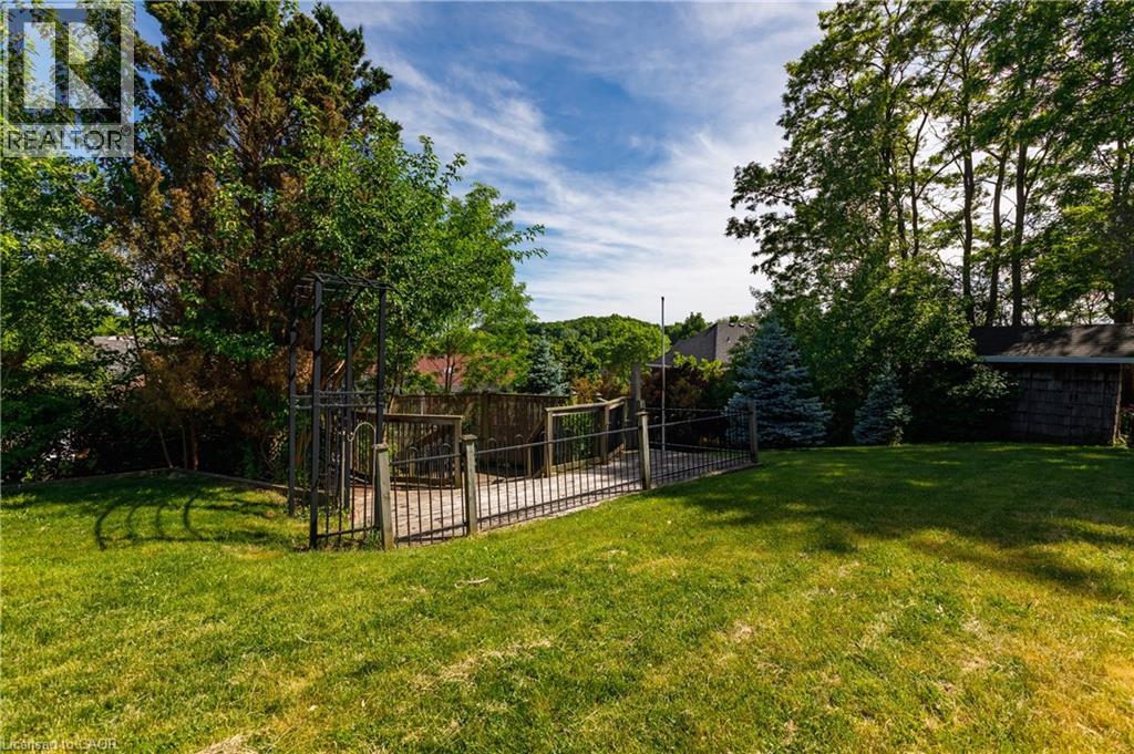 907 DOON VILLAGE Road - 42