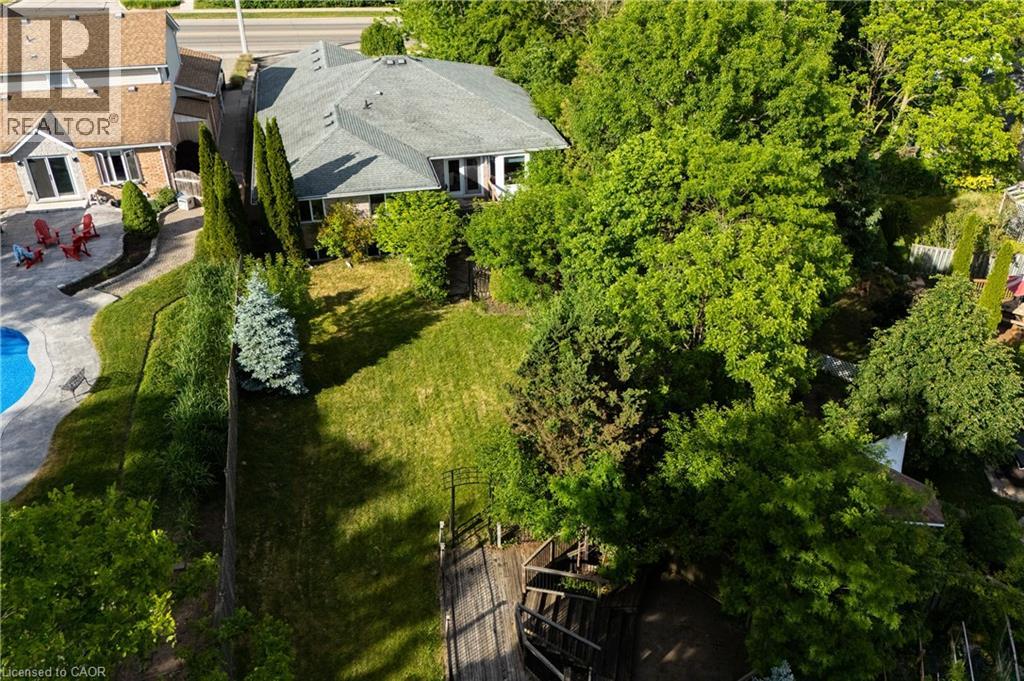 907 DOON VILLAGE Road - 47