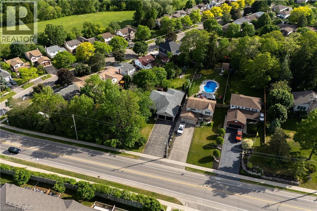 907 DOON VILLAGE Road - 48
