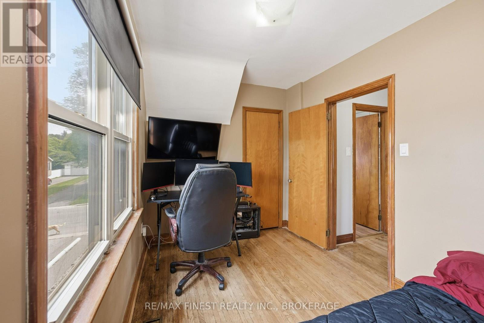 156 FLORENCE STREET - 22