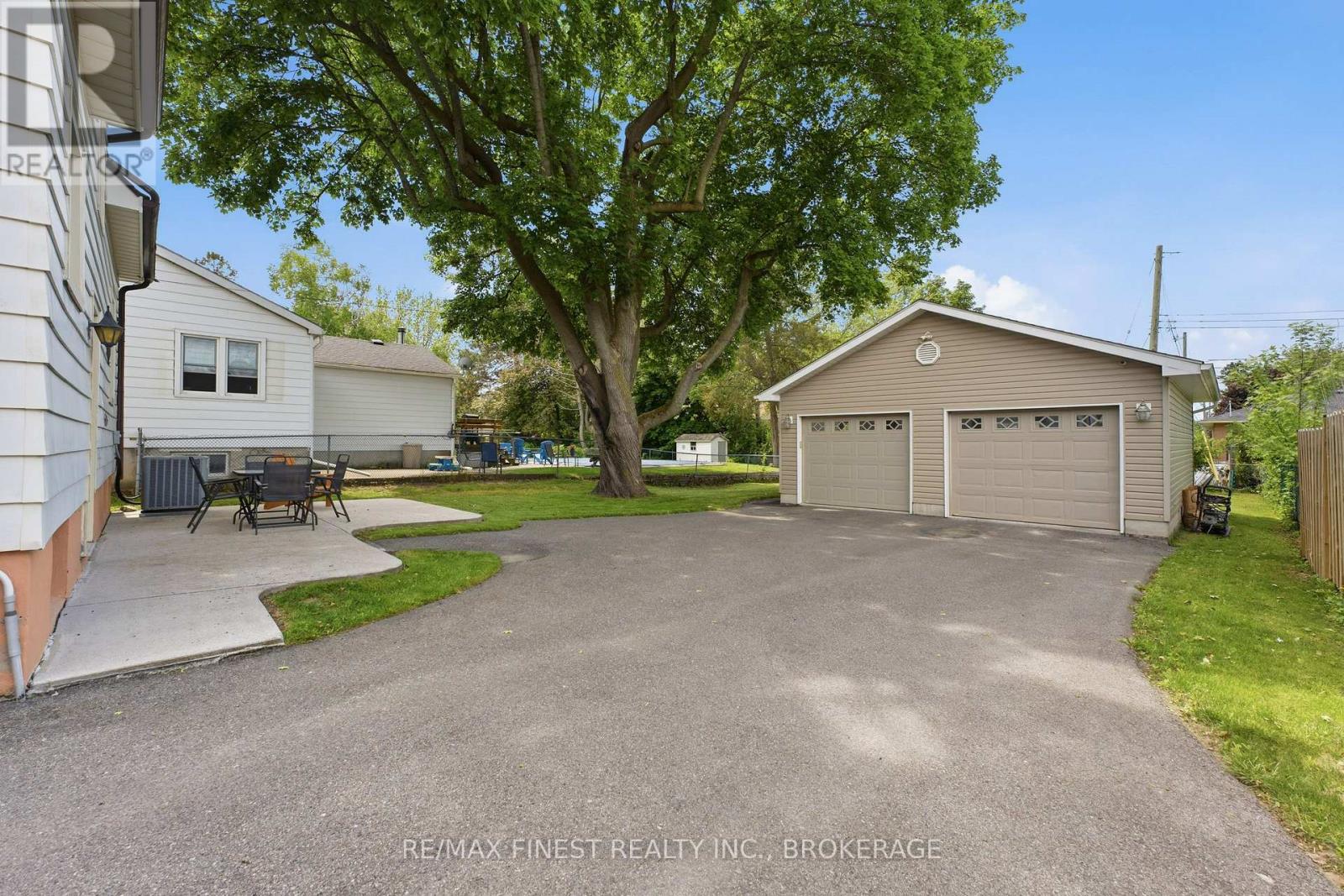 156 FLORENCE STREET - 30