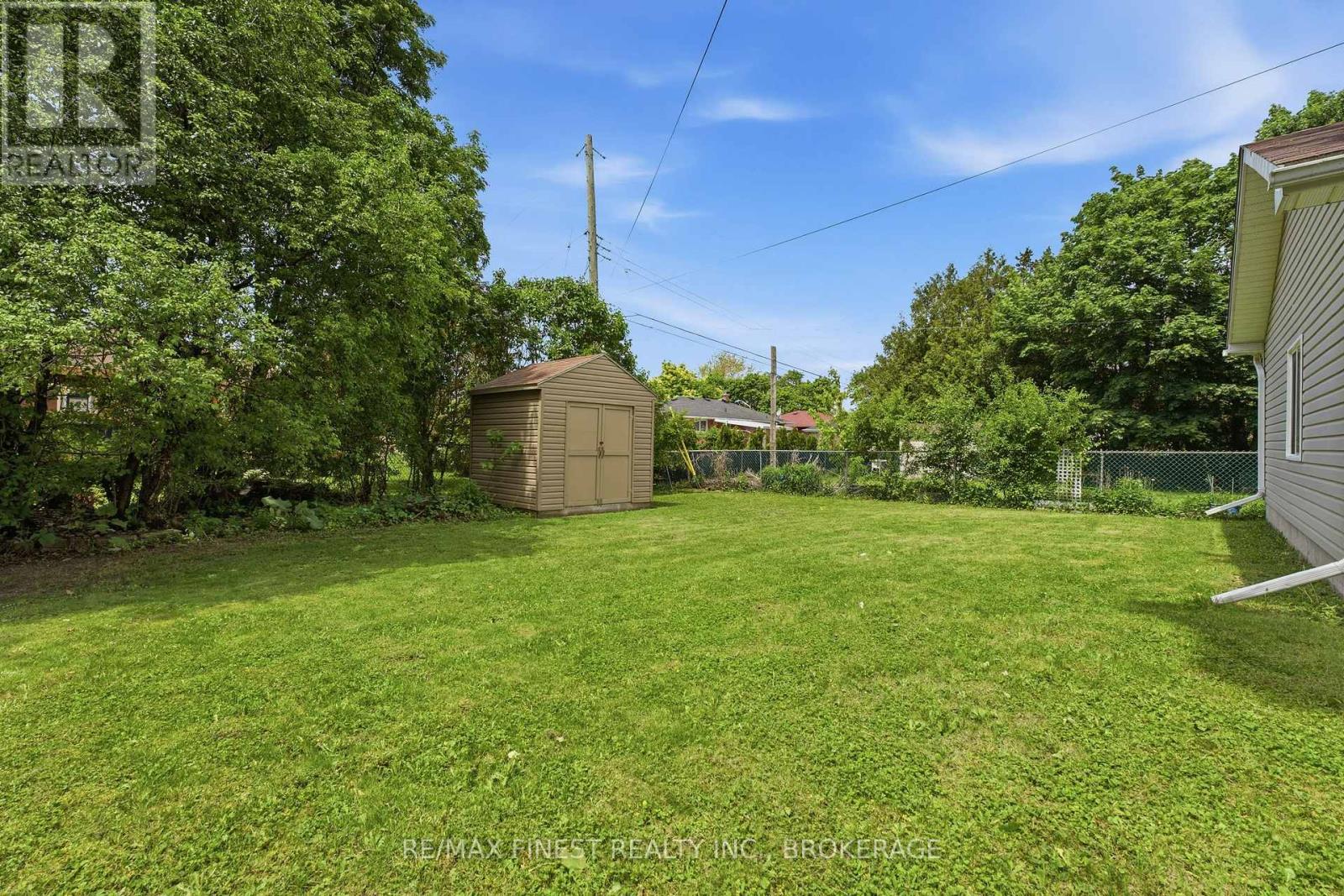 156 FLORENCE STREET - 33