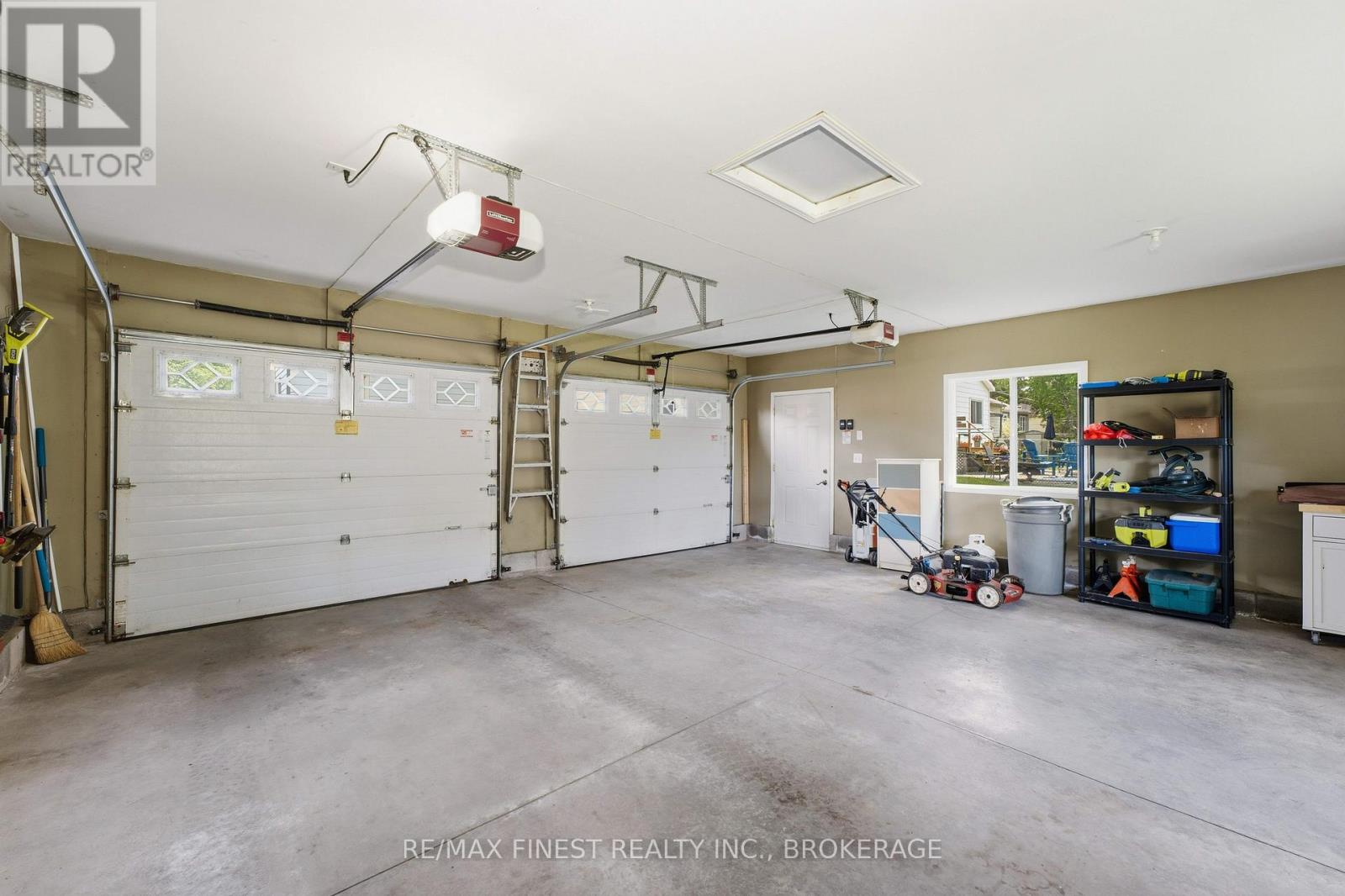 156 FLORENCE STREET - 36