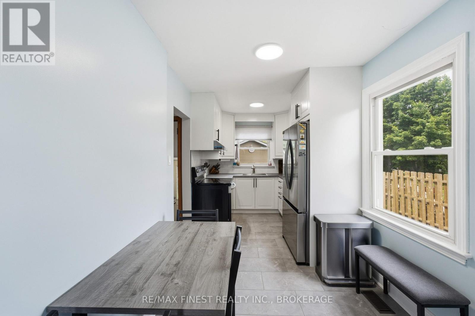 156 FLORENCE STREET - 6
