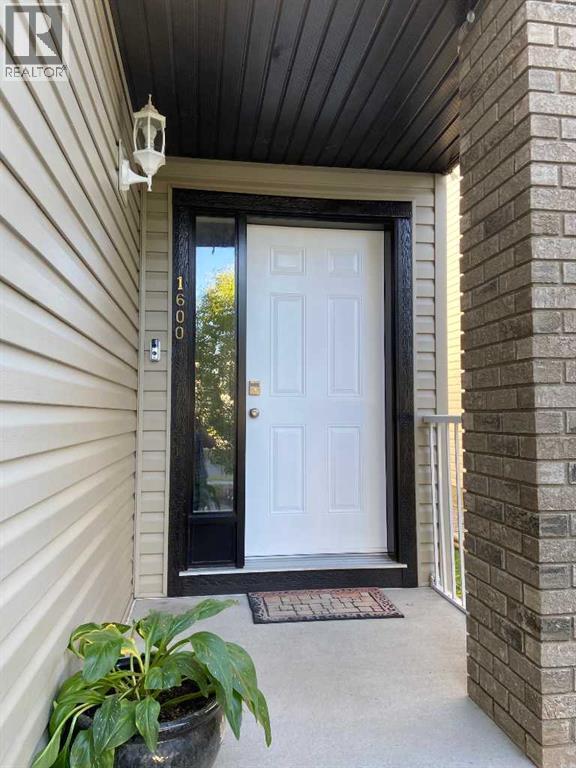 1600 Copperfield Boulevard SE - 5