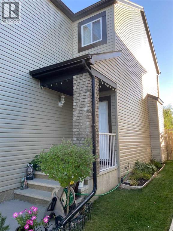 1600 Copperfield Boulevard SE - 4