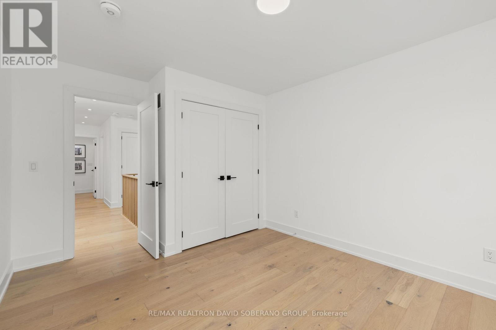 11 BARCLAY ROAD - 22