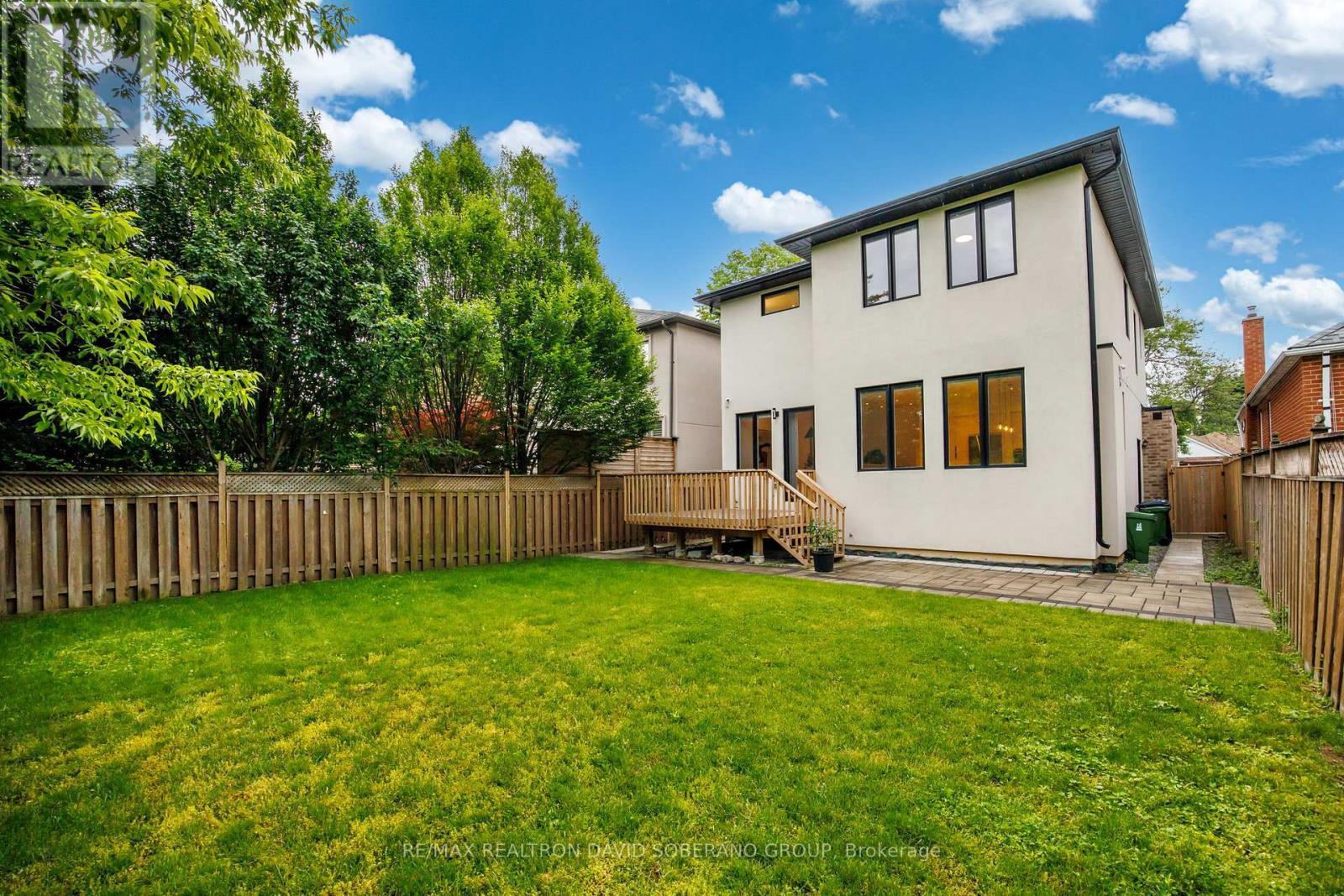 11 BARCLAY ROAD - 42