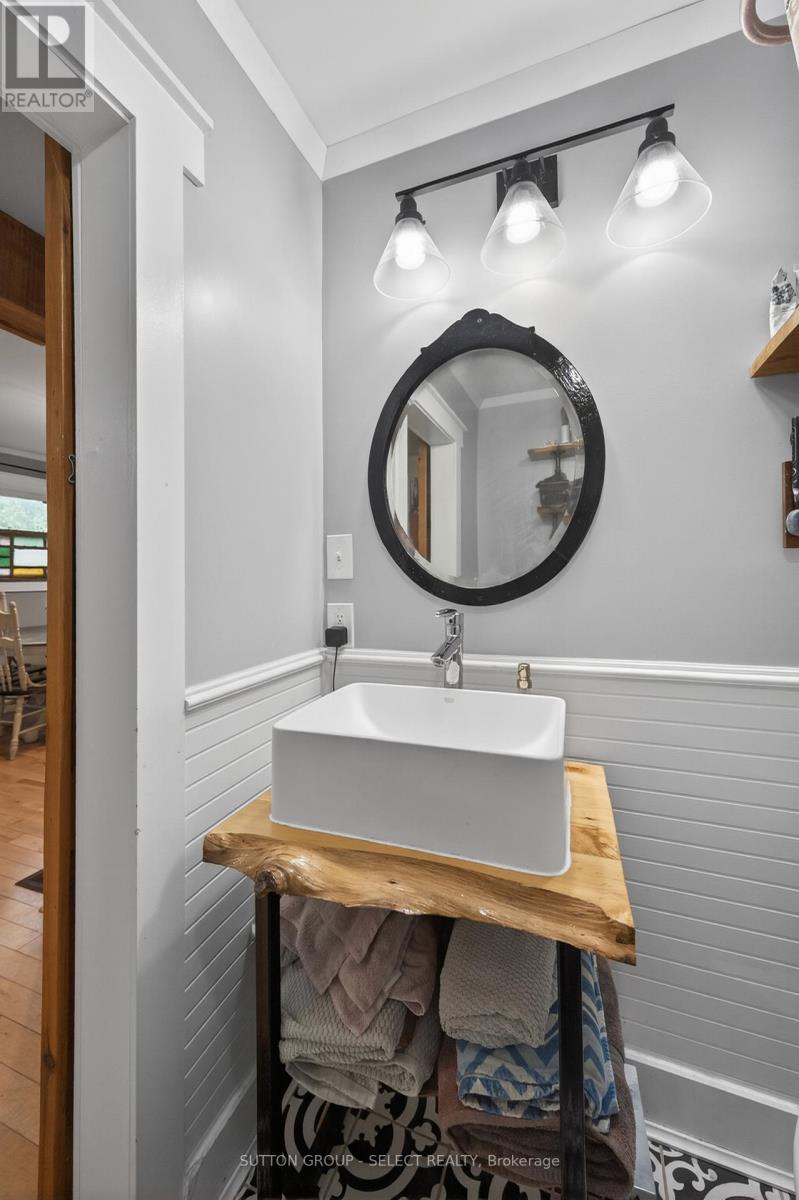 152 ELM STREET - 14