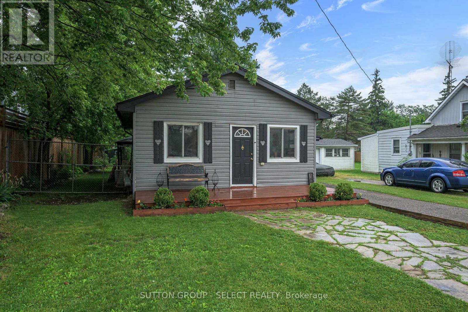 152 ELM STREET - 3