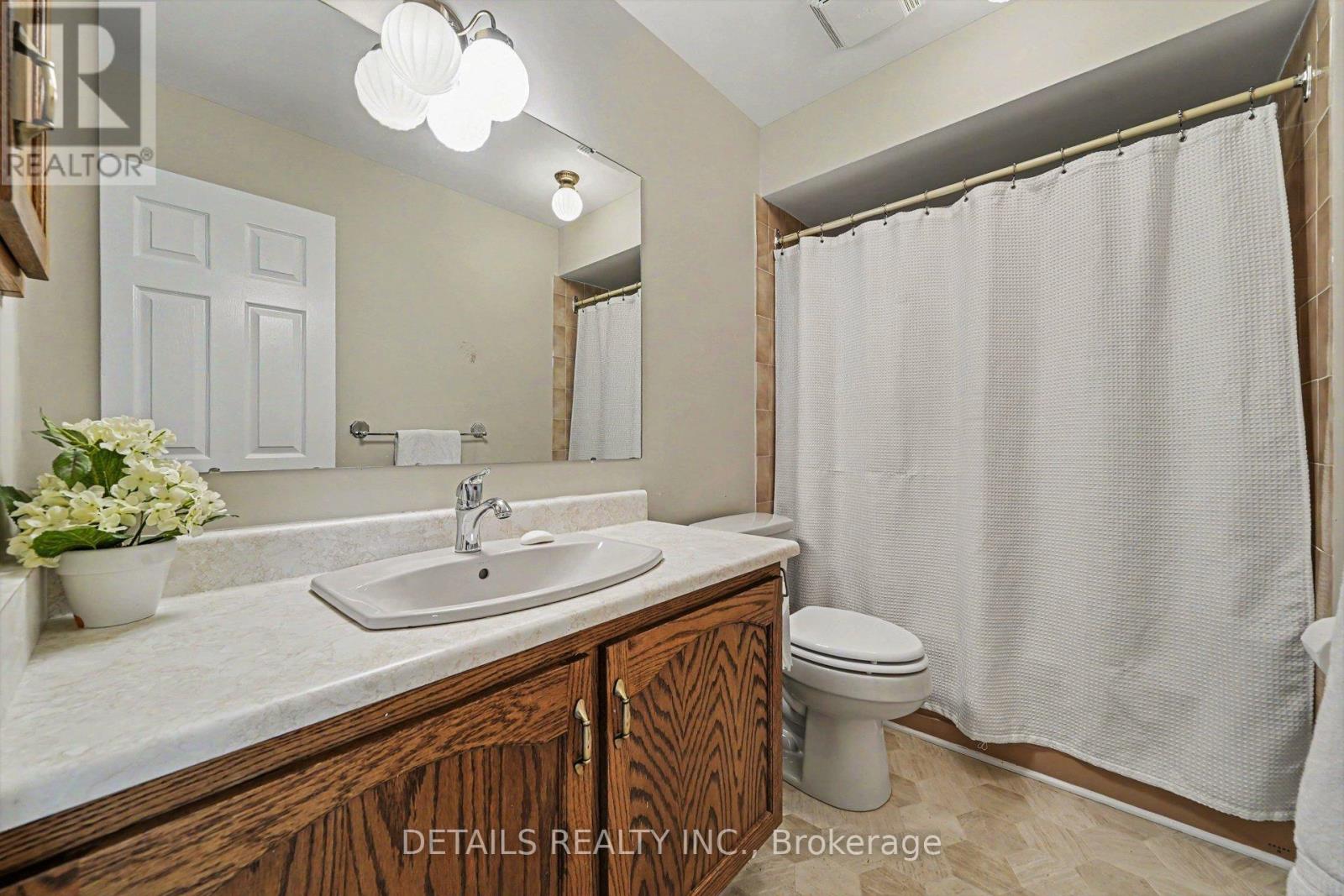 4 Bed, 3 Bath House for Sale in Ottawa – 152 FOXFIELD DRIVE, Ottawa – MLS# X13443958 - Image 27