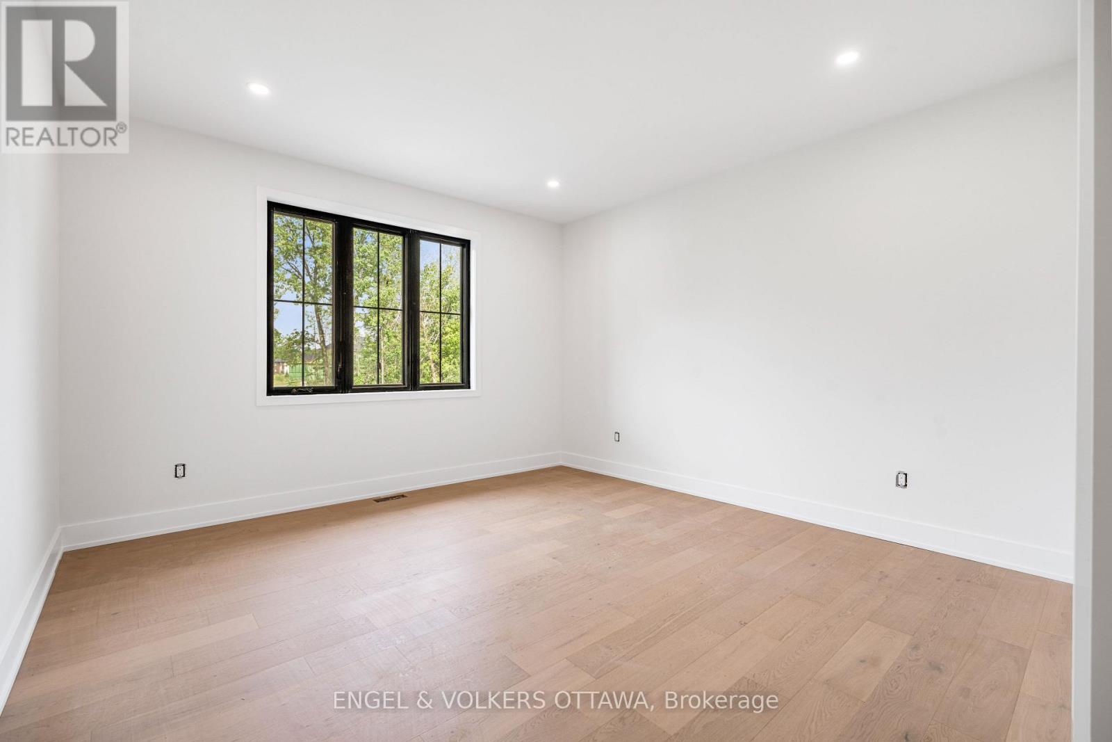249 CABRELLE PLACE - 19