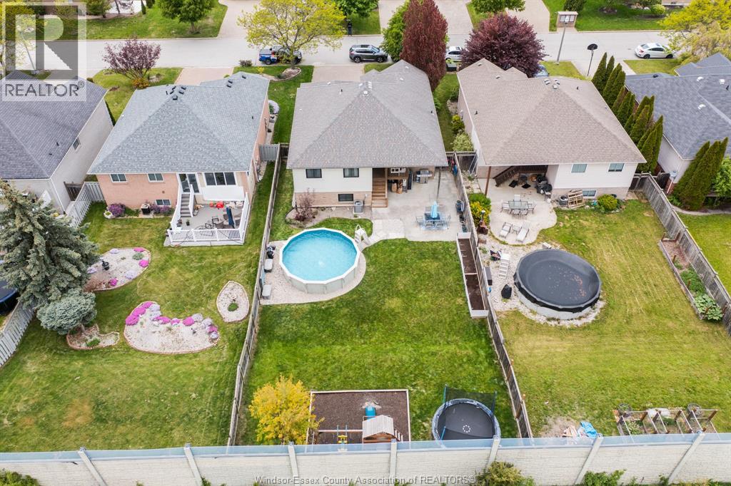 1488 IMPERIAL CRESCENT - 3