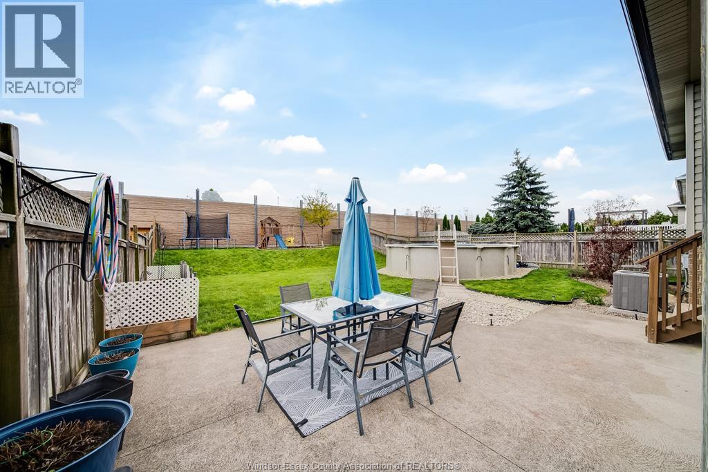 1488 IMPERIAL CRESCENT - 44