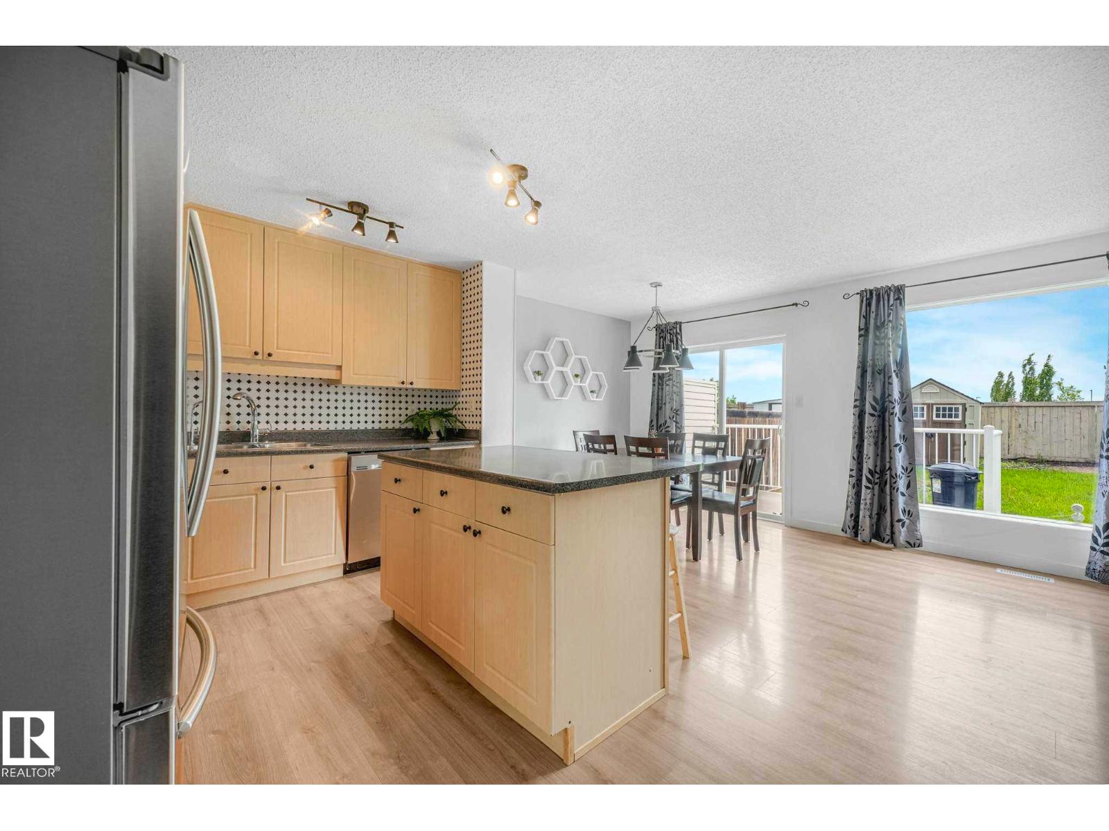 2921 23 ST NW - 17