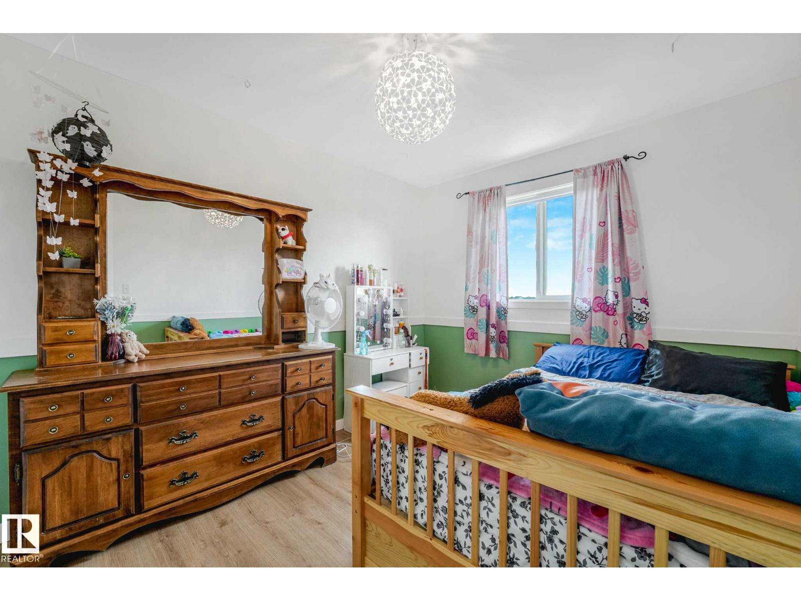 2921 23 ST NW - 38
