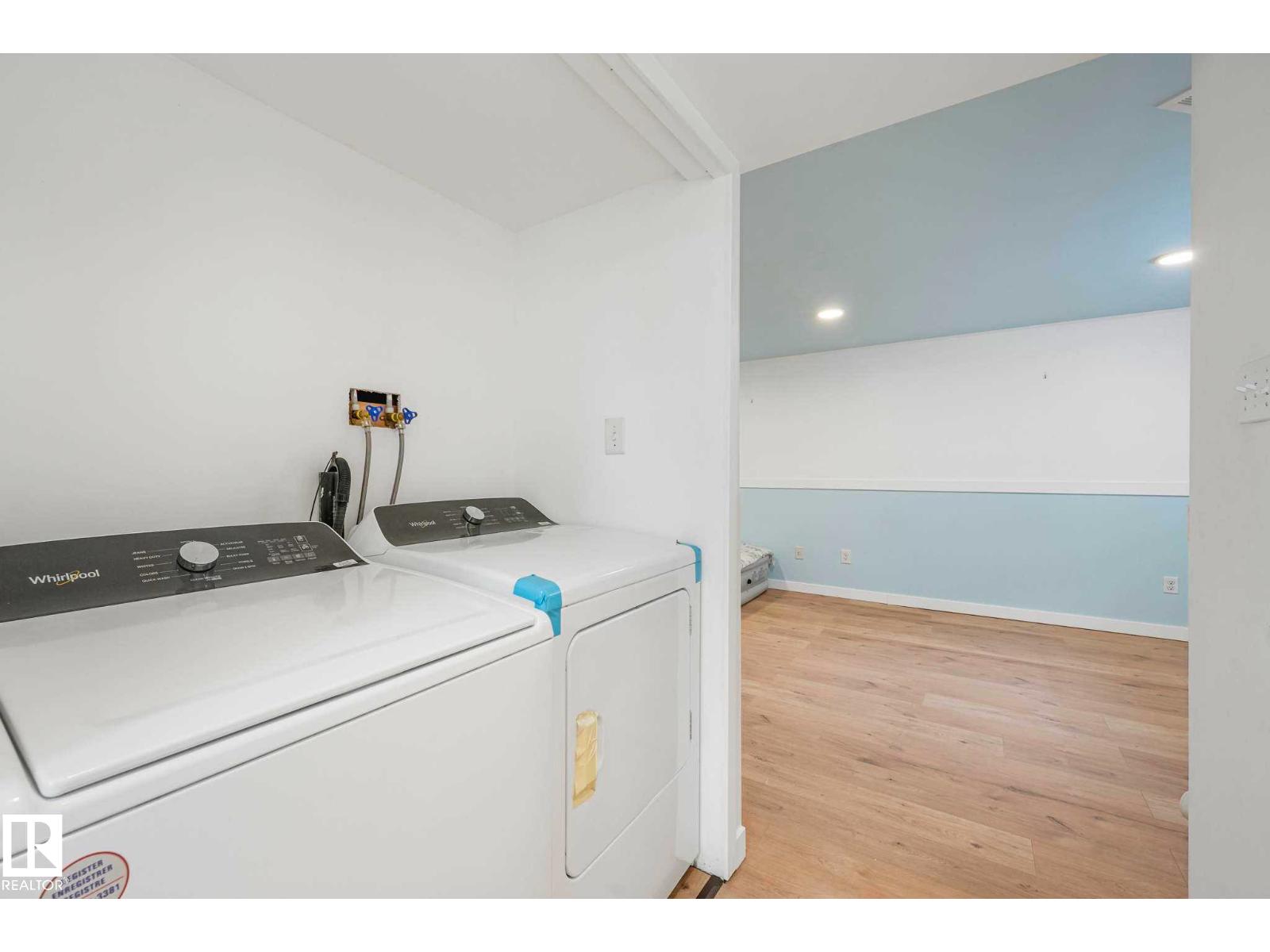 2921 23 ST NW - 42