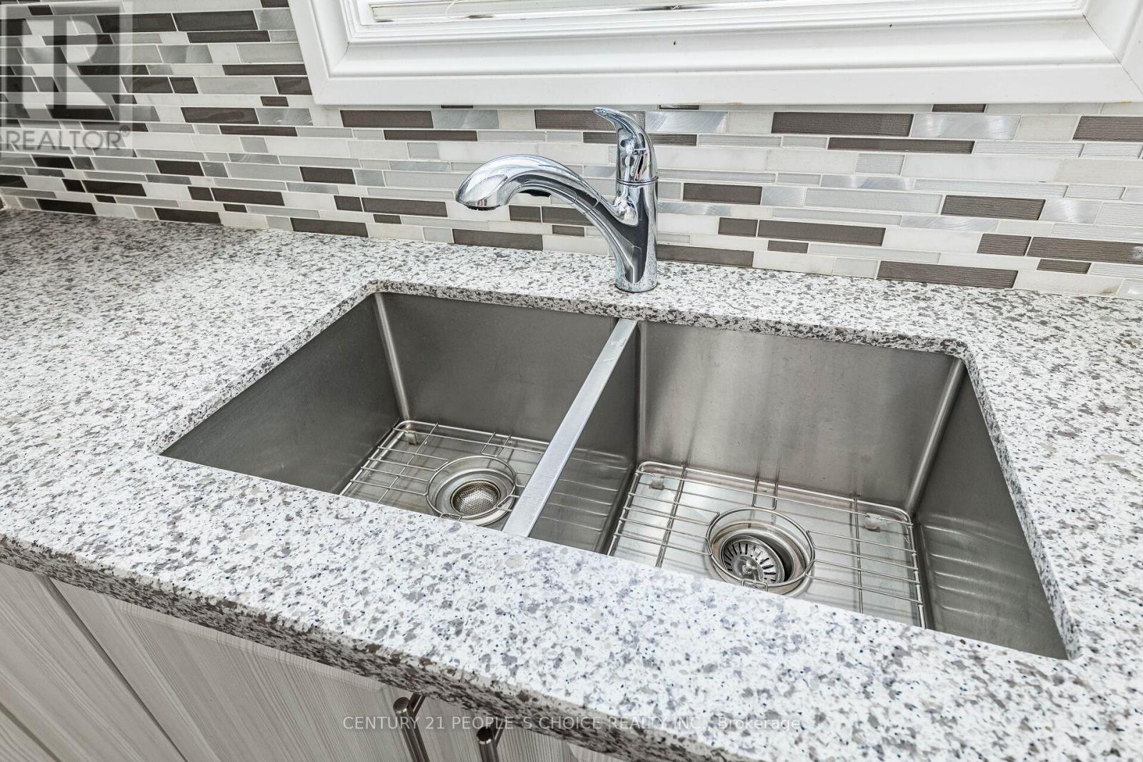 76 WICKSTEAD COURT - 16