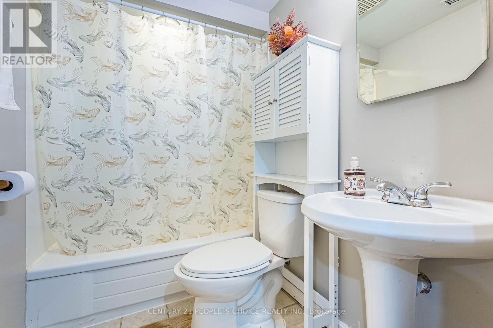 76 WICKSTEAD COURT - 38