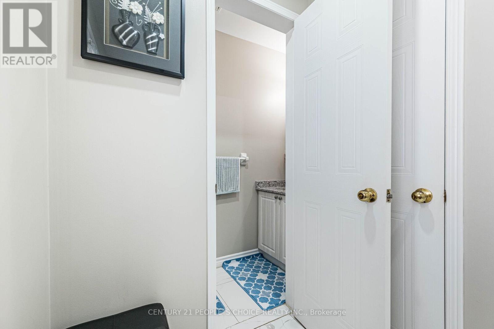 76 WICKSTEAD COURT - 4