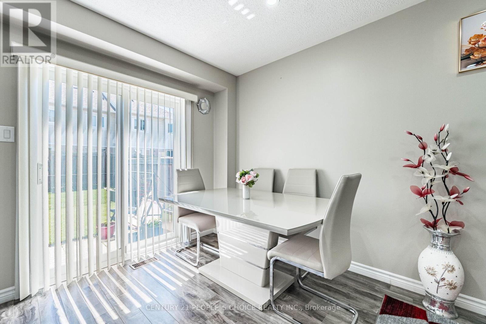 76 WICKSTEAD COURT - 9