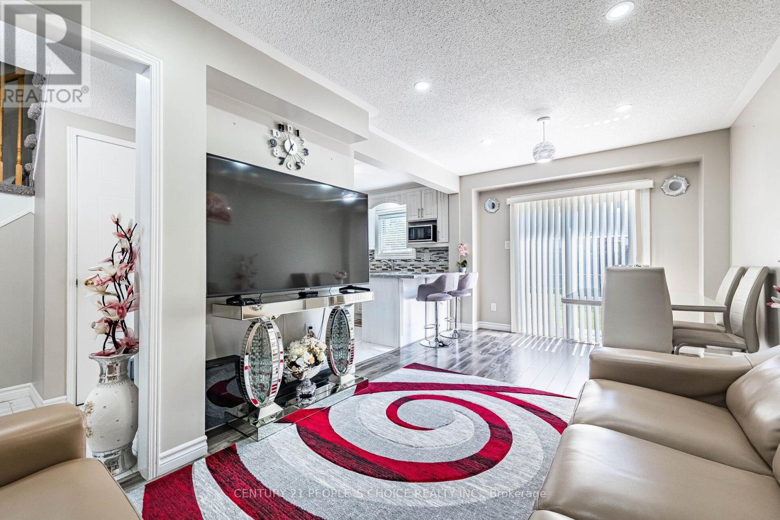 76 WICKSTEAD COURT - 8