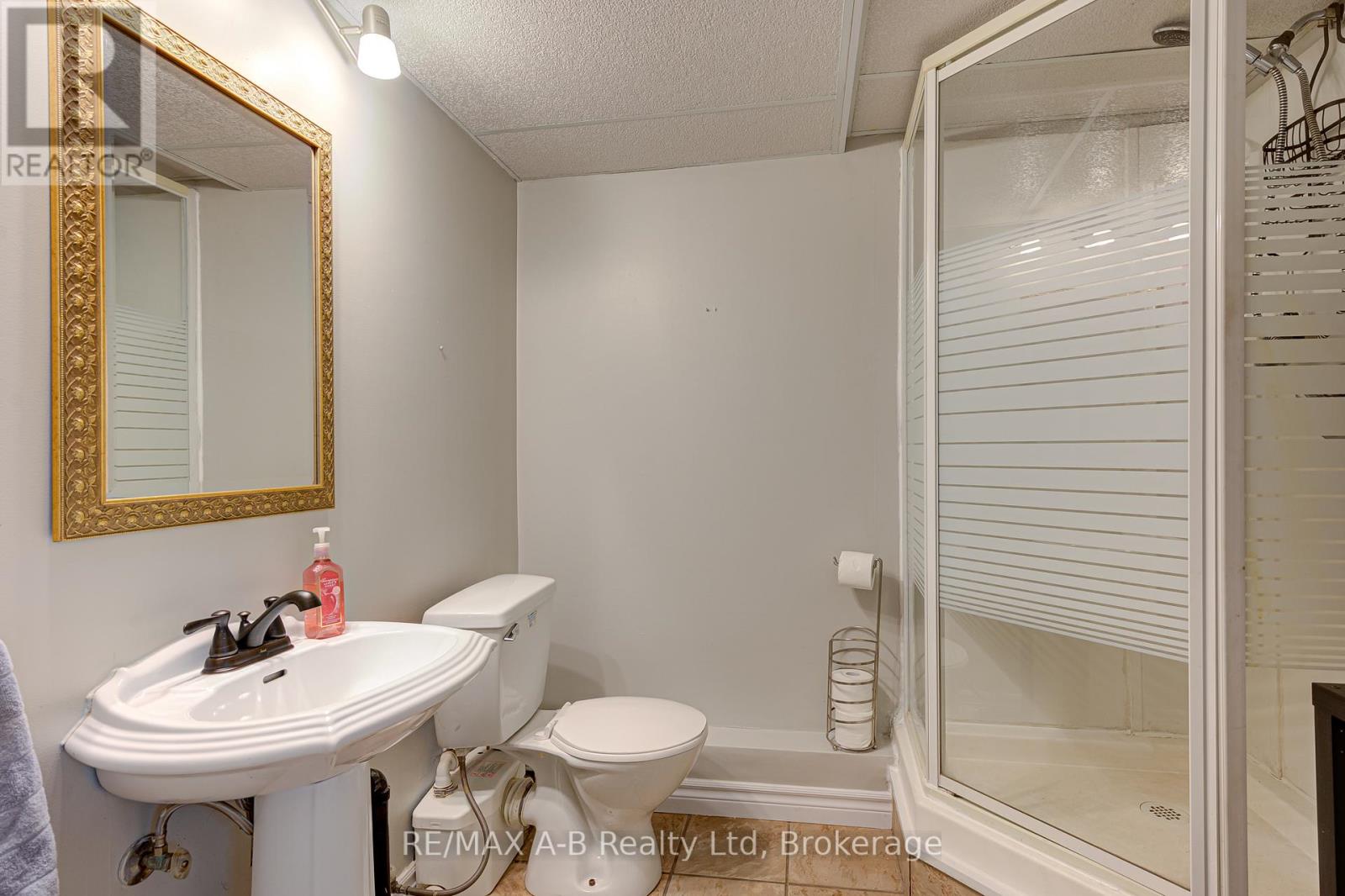 243 KING STREET - 36